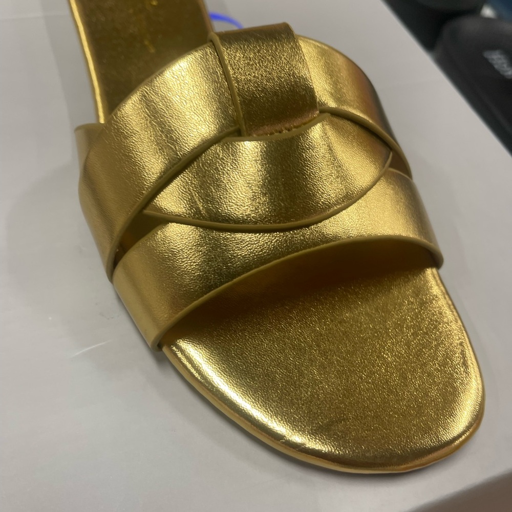 Midas touch flat sandal